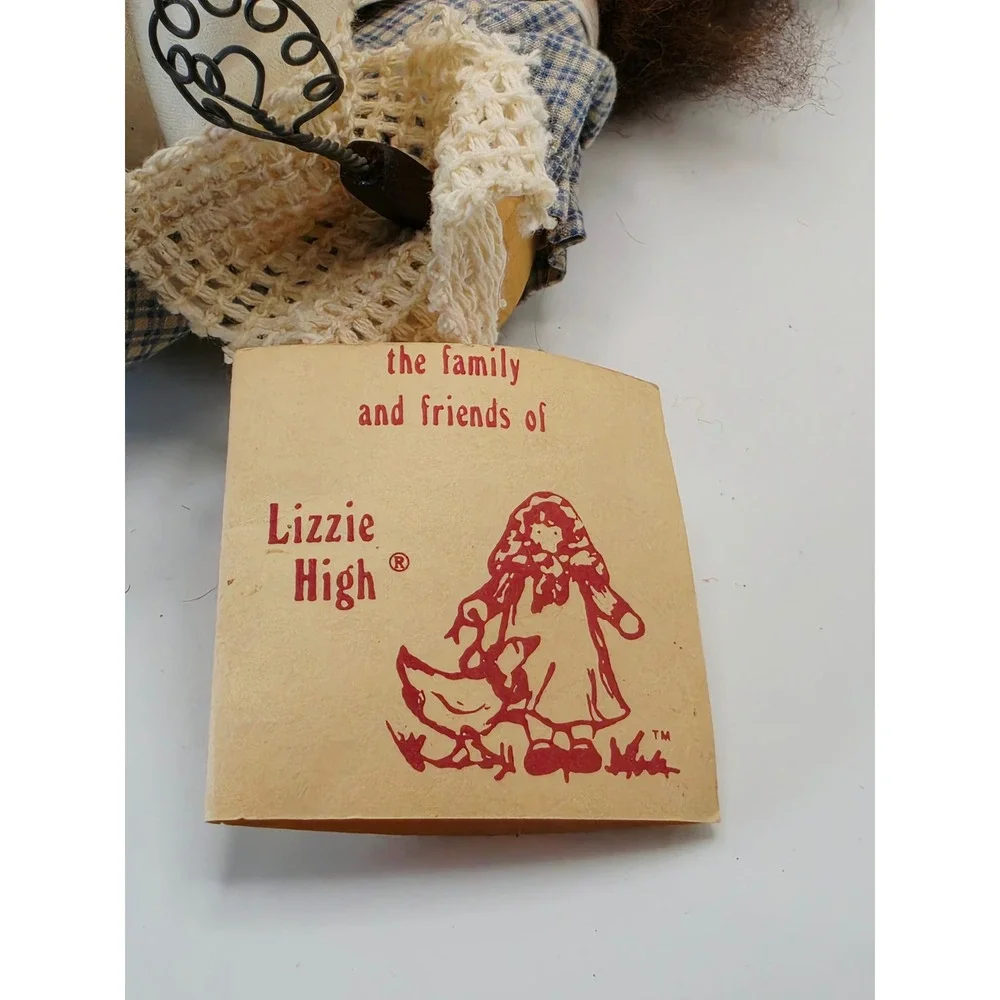 Lizzie High vtg 1989